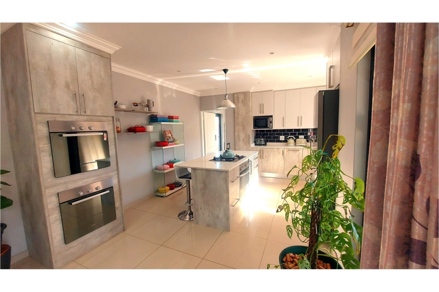 4 Bedroom Property for Sale in Melodie North West